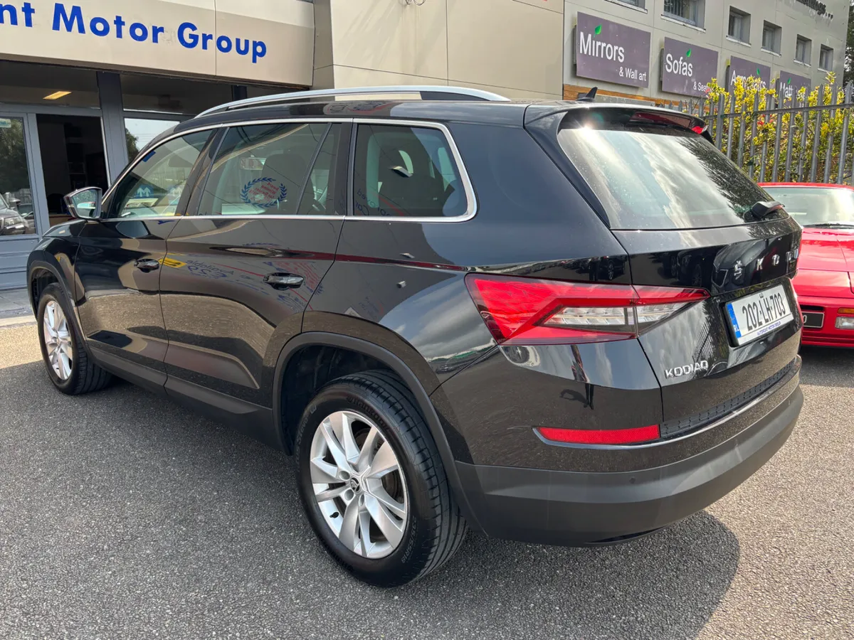 2.0 TDI AMBITION DSG (7 Seats) - SAVE 2000eur - Image 3