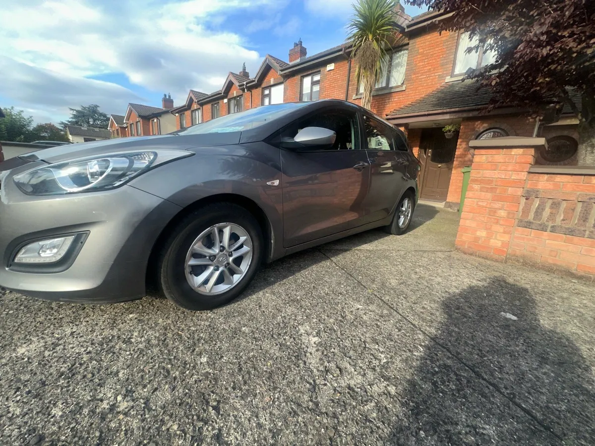 Hyundai i30 hatchback tourer - Image 3