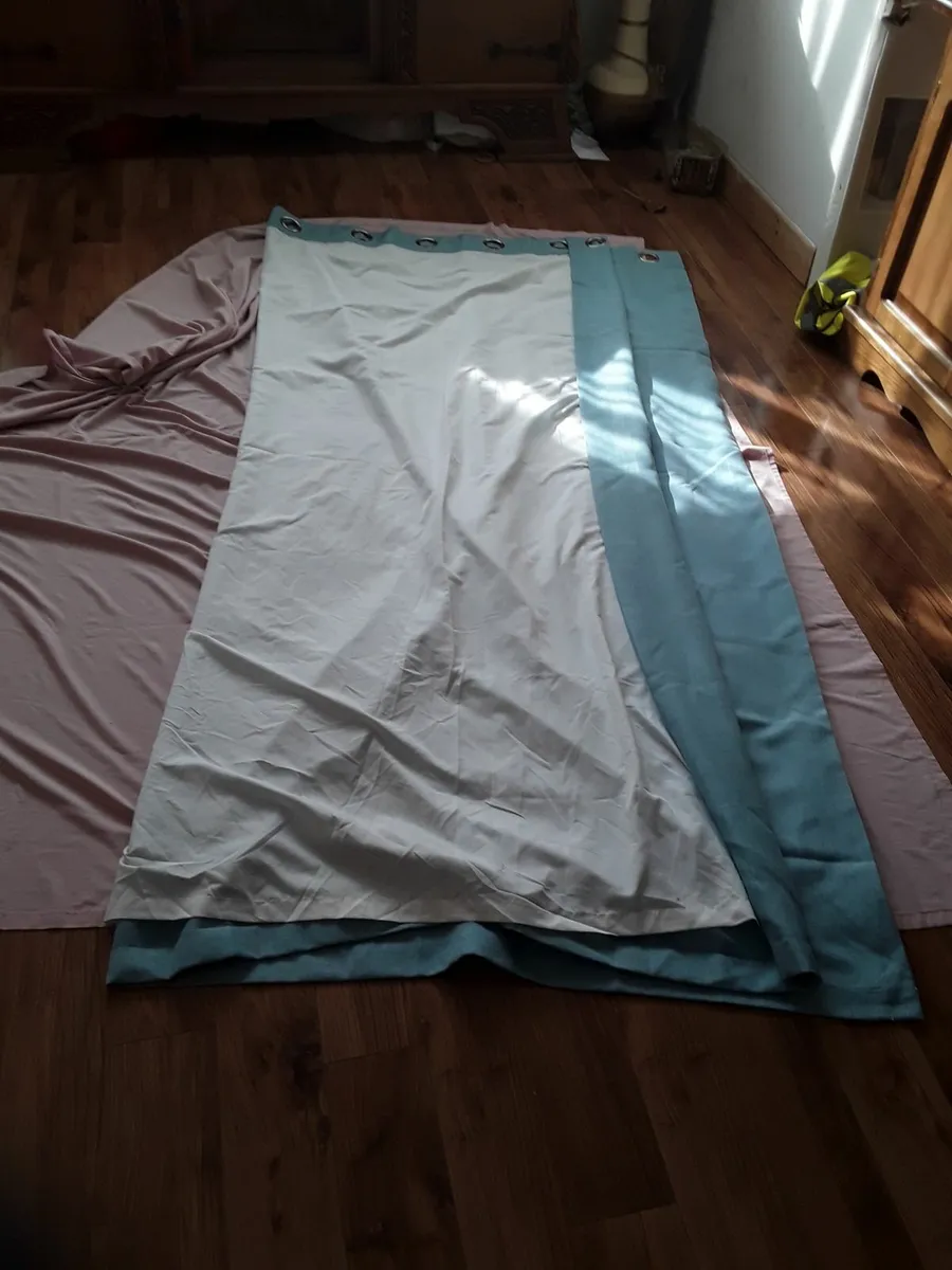 Beautiful large turquoise drapes as new - Image 3