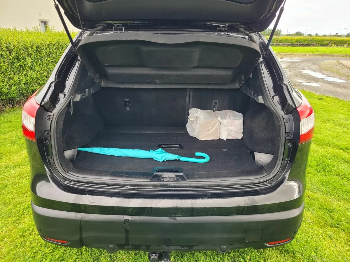 Nissan Qashqai 2017 - Image 2