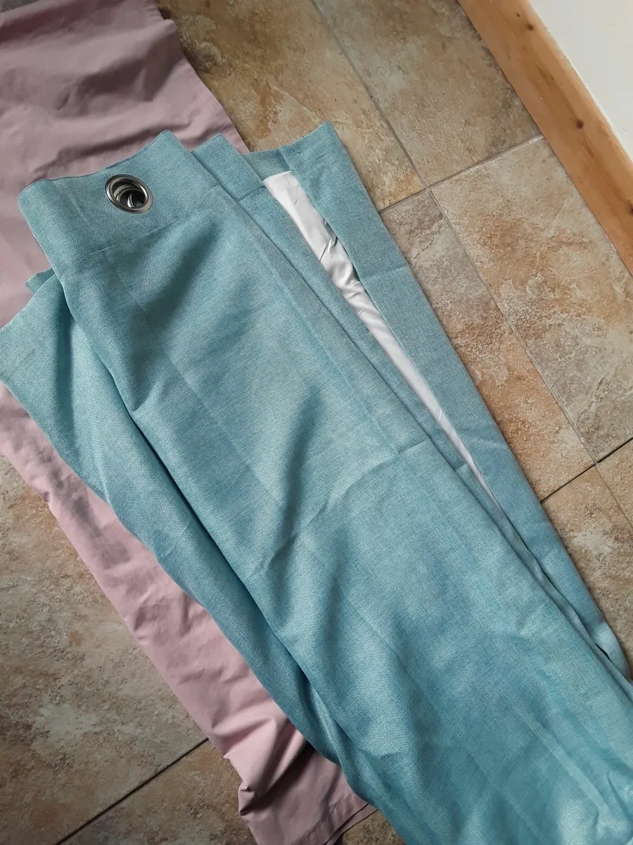 Beautiful large turquoise drapes as new - Image 4