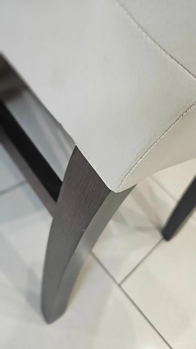 FreeExtending dinner table and chairs 75 each. - Image 4