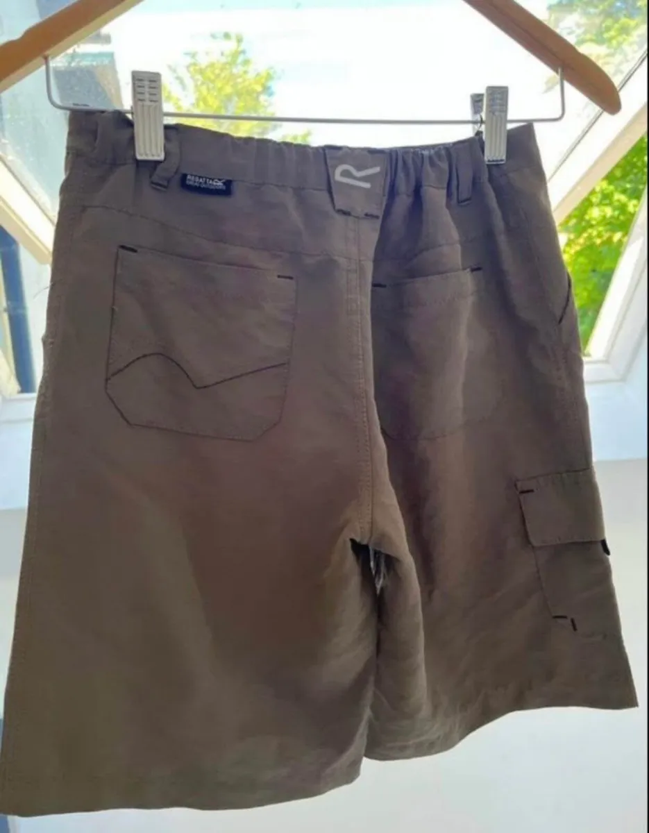 Kids Regatta Shorts Aged 9-10 - Image 2