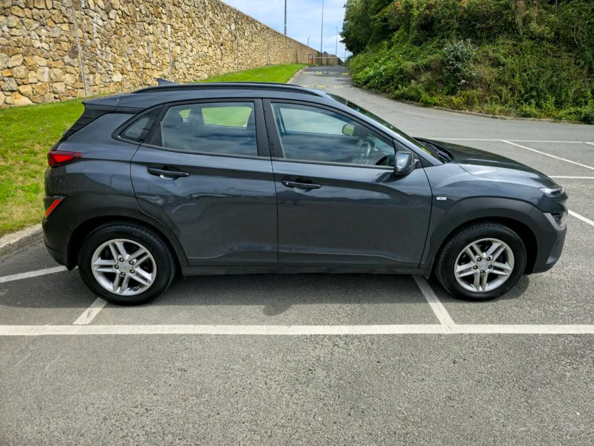 211 HYUNDAI KONA KAUAI COMFORT DIESEL TAKE A TRADE - Image 2