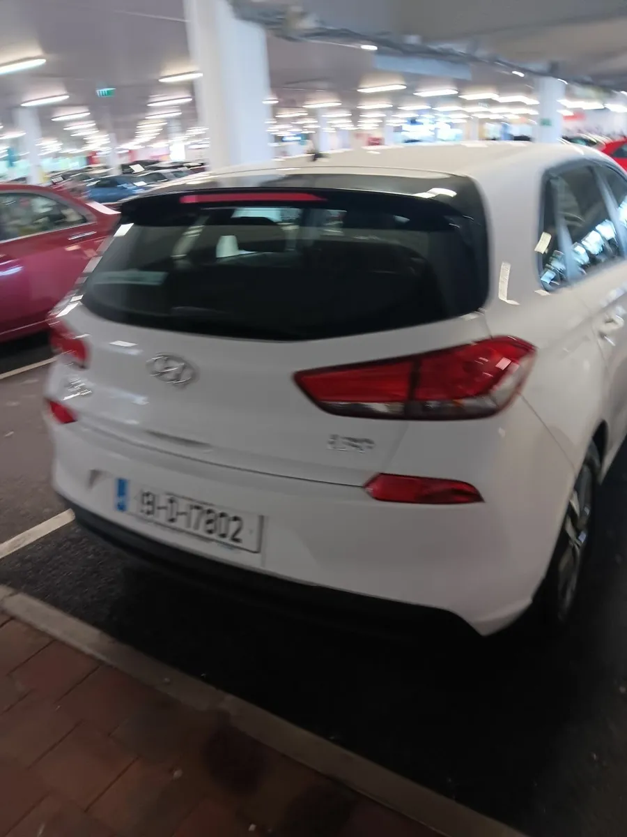 Hyundai i30 2019 - Image 2