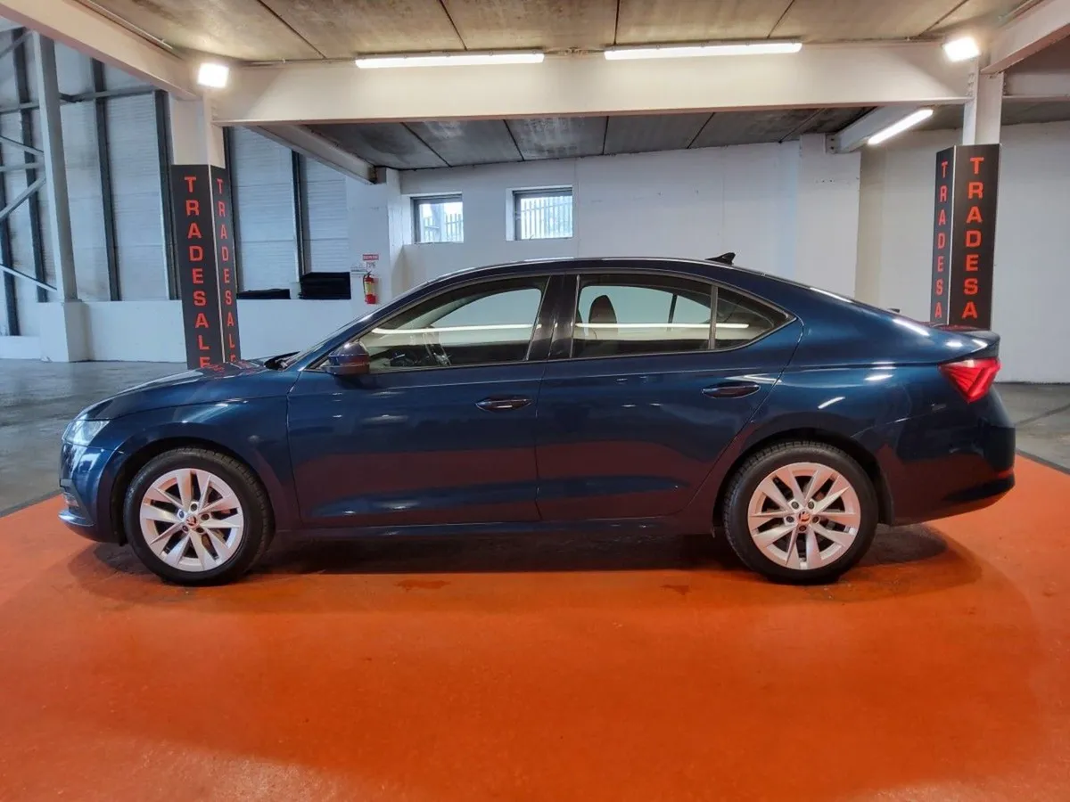Skoda Octavia Octavia AMB 2.0tdi 115HP - Image 3