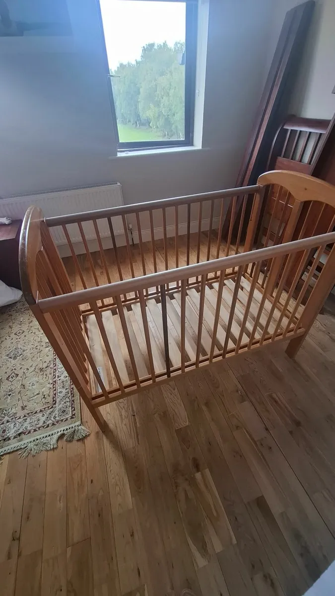 Bed cot - Image 1