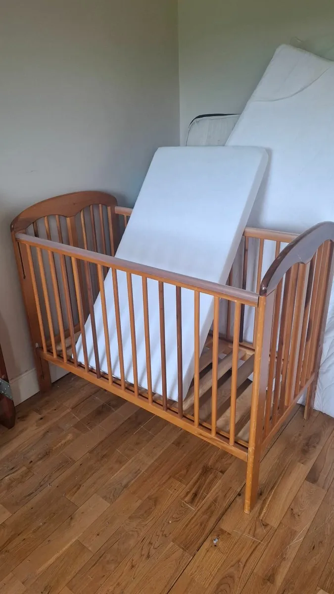 Bed cot - Image 2