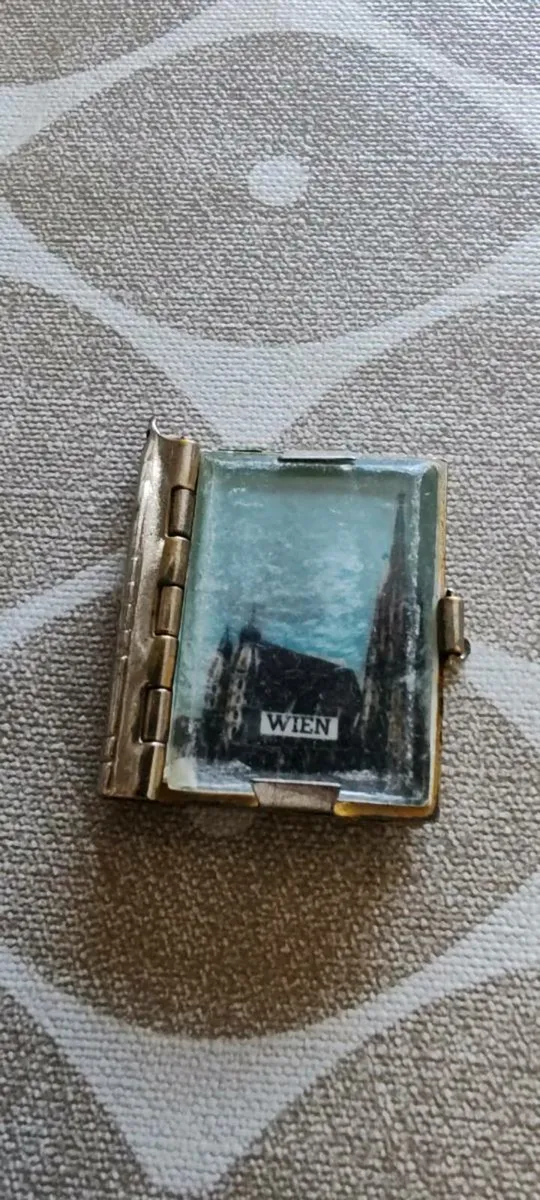 Vintage Wein pendant - Image 1