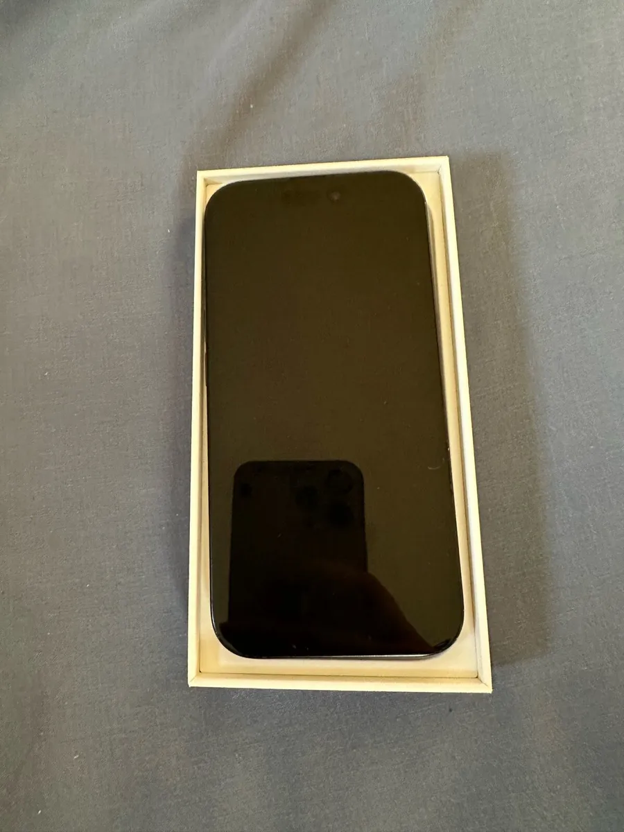 IPhone 16 - Image 2