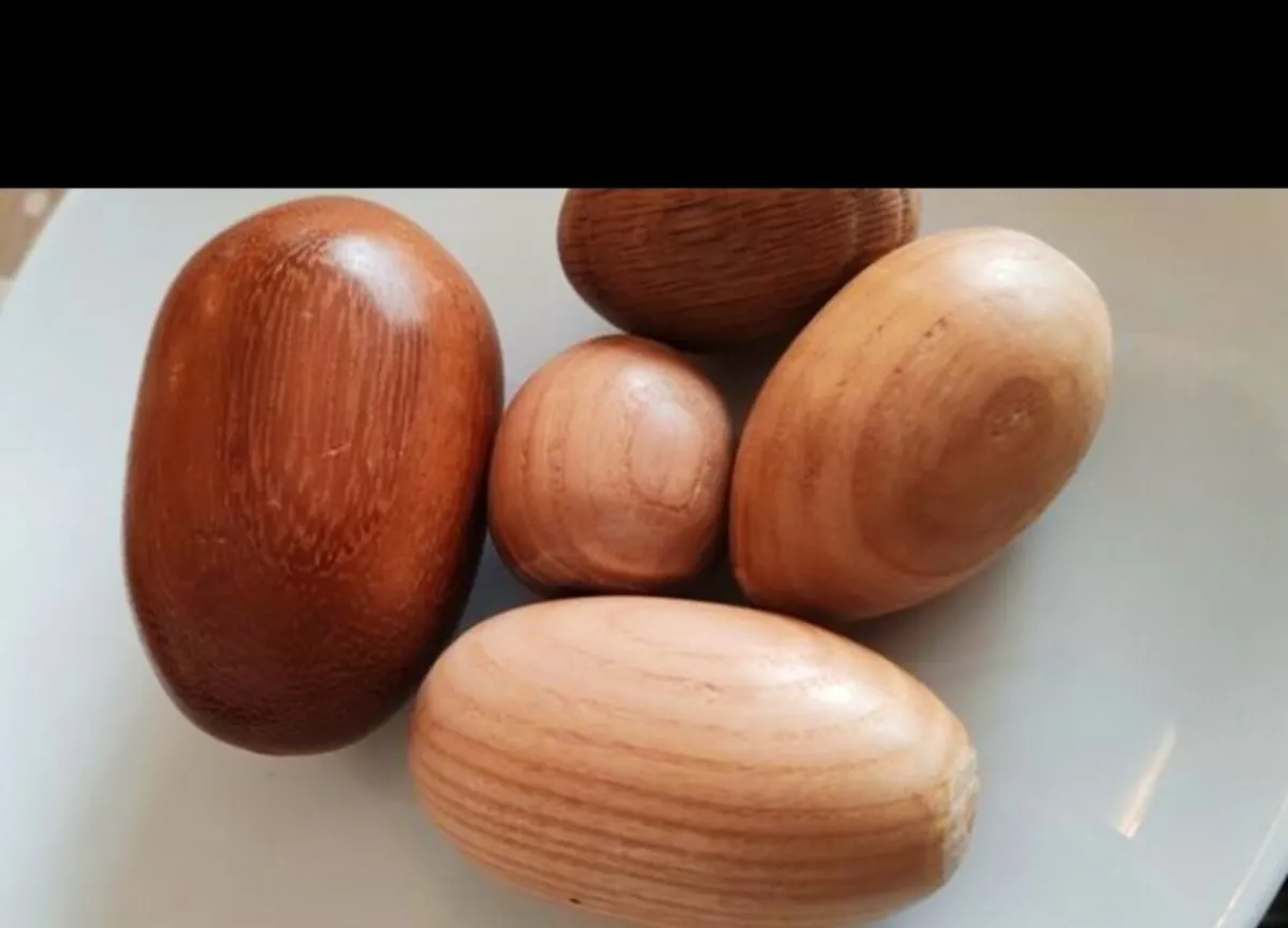 5 treen eggs - Image 1