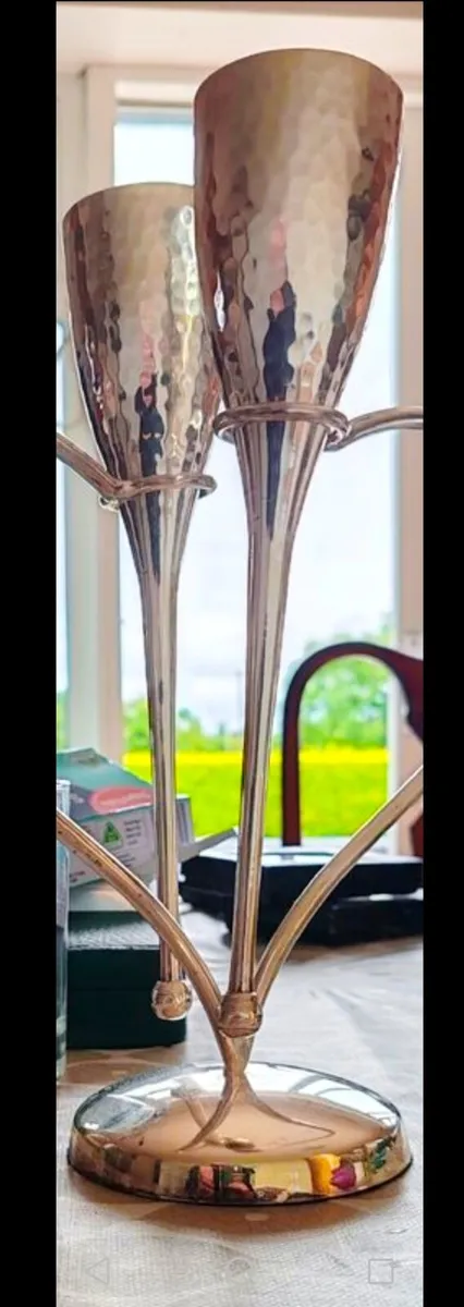 Twin hammered glasses - Image 1