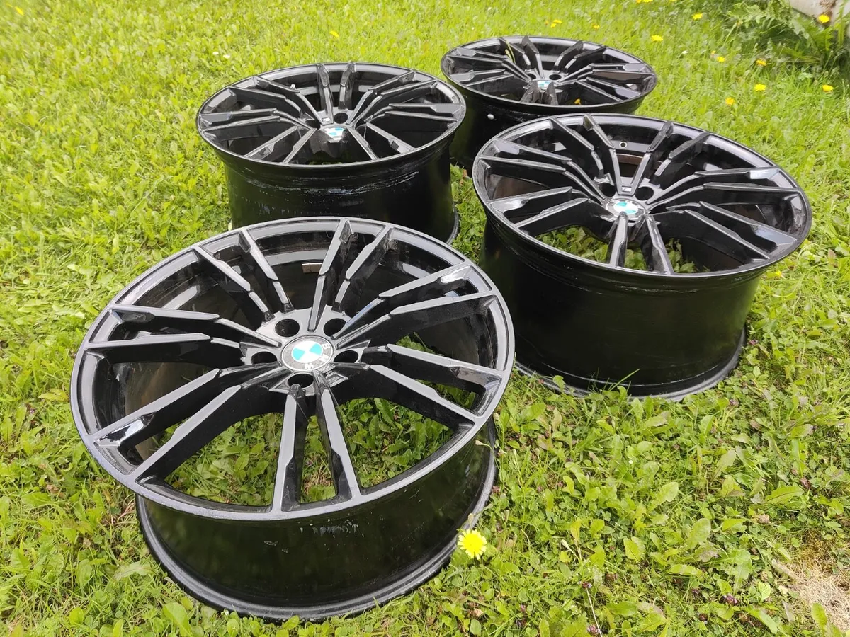 706M 20" Stlye Alloy Wheels - Image 1