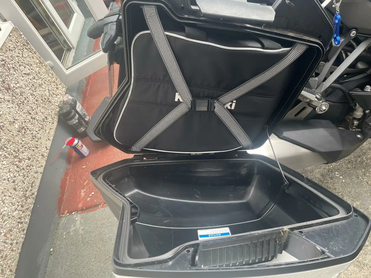 2020 kawasaki Ninja 1000sx very low mileage - Image 4