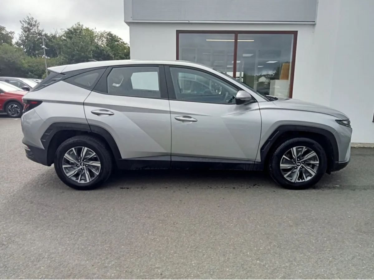 Hyundai Tucson IX35 COMFORT PLUS 5DR - Image 3