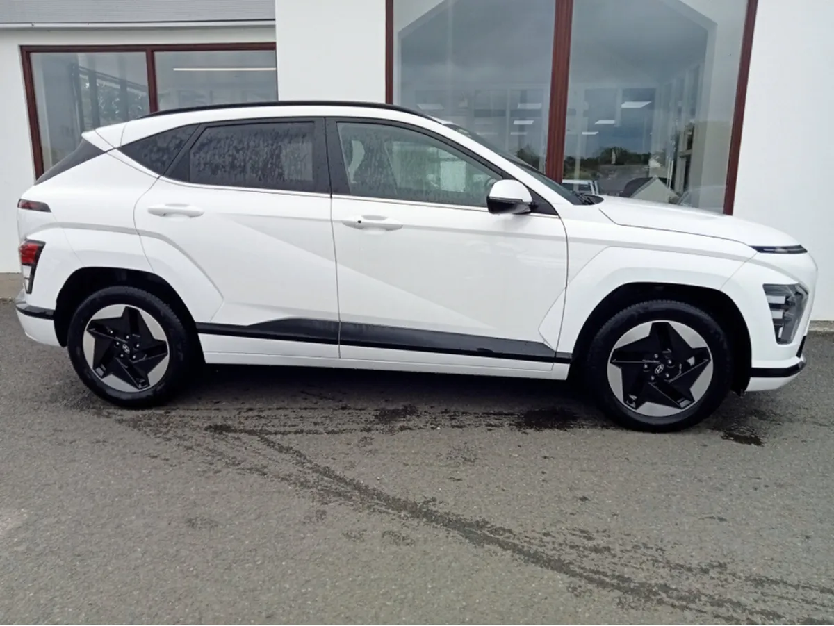 Hyundai KONA ELEGANCE 48KWH 5DR AUTO - Image 3