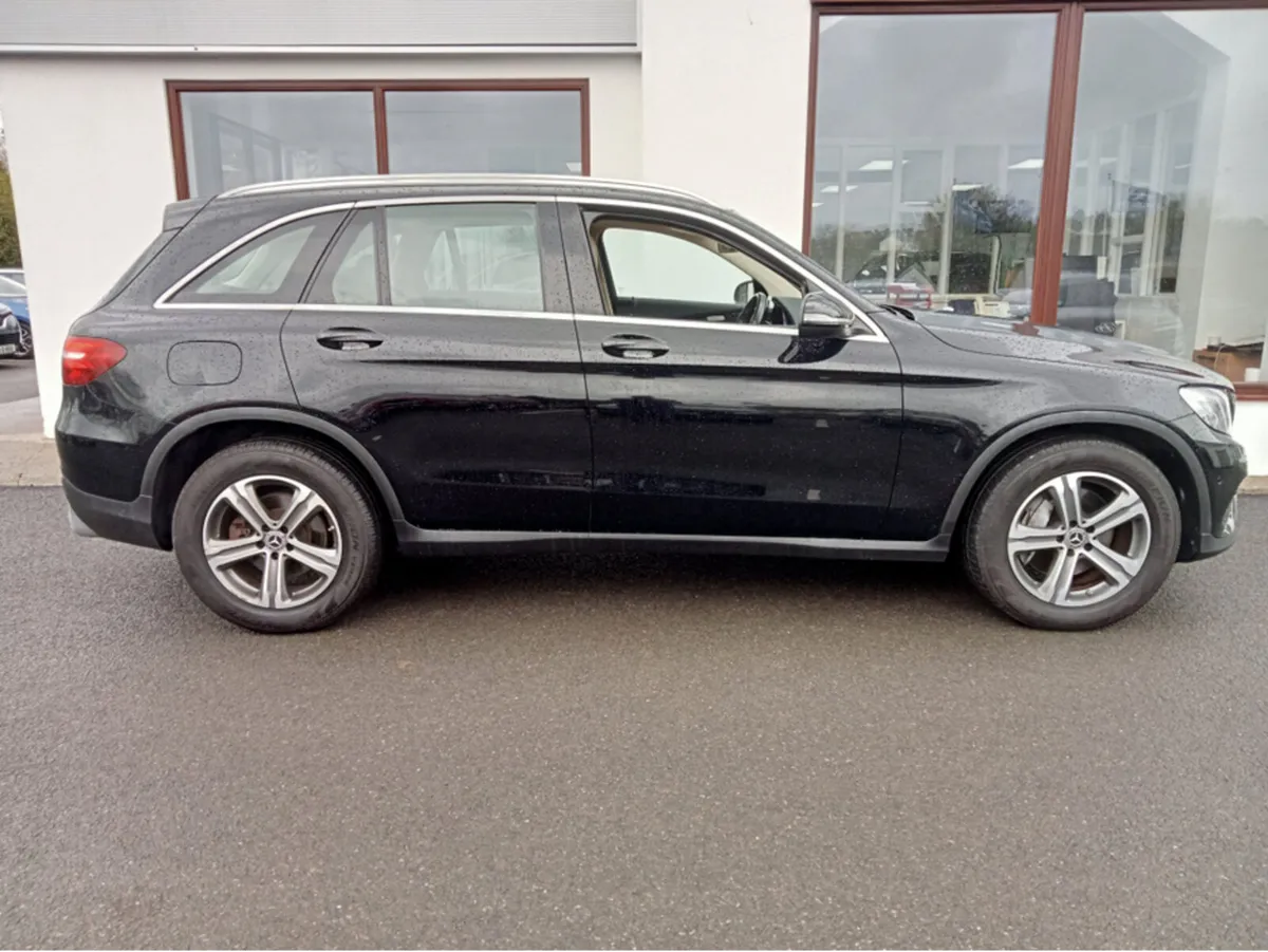 Mercedes-Benz GL-Class 220 D 4MATIC 5DR AUTO - Image 3