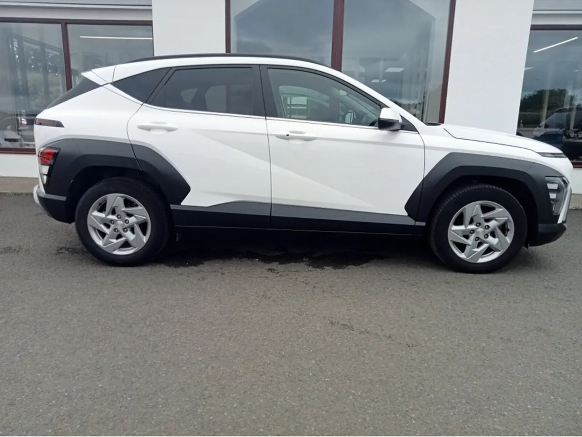 Hyundai KONA ELEGANCE 5DR - Image 3