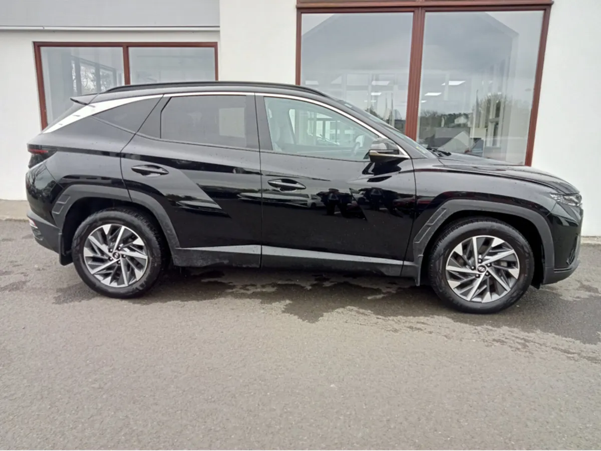 Hyundai Tucson IX35 EXECUTIVE PLUS 5DR - Image 4