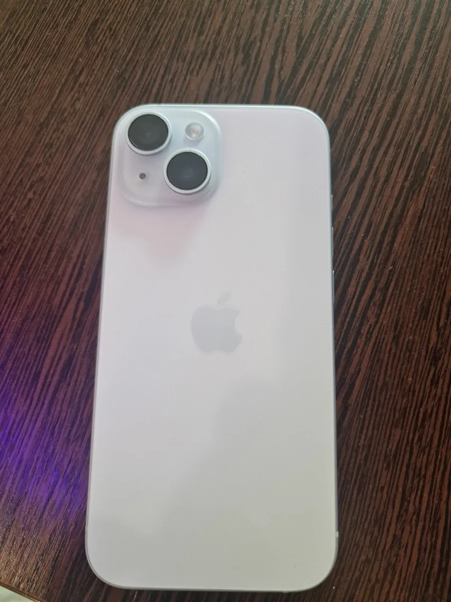 I phone 15 - Image 2