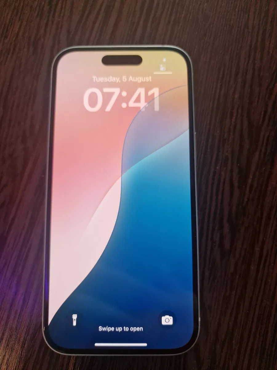 I phone 15 - Image 1