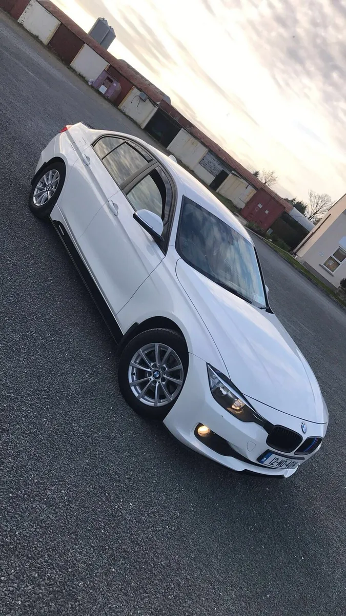 BMW 320d F30 2012 - Image 1