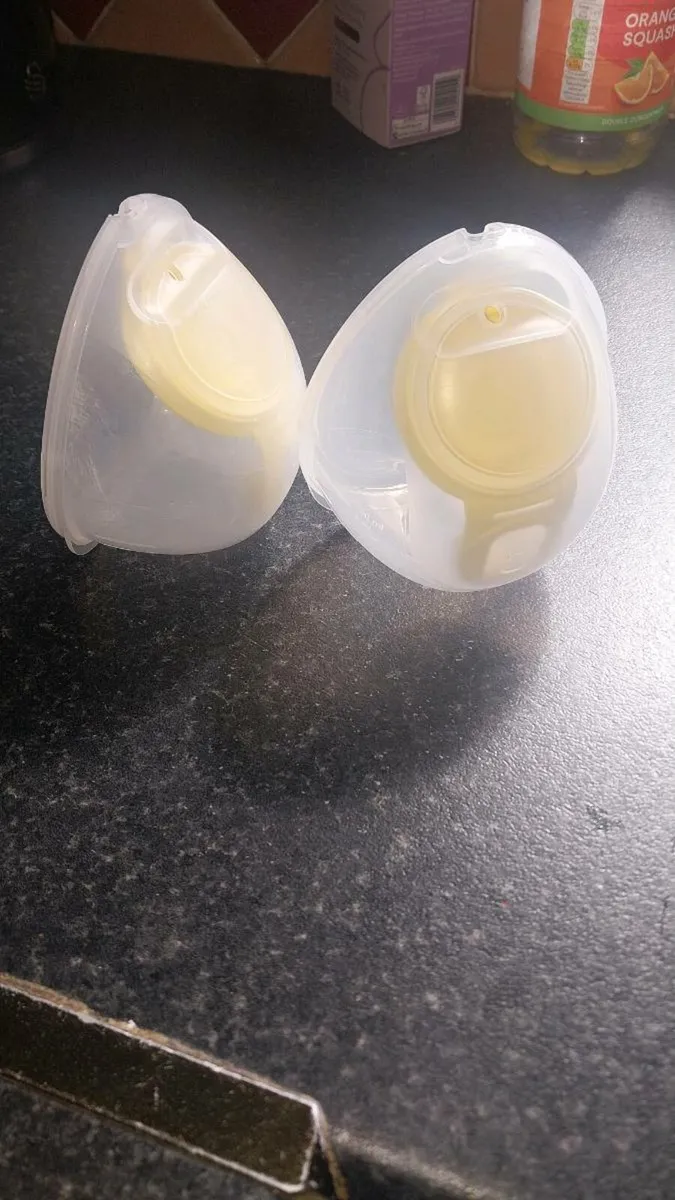 Medela Double electric breast pump - Image 3