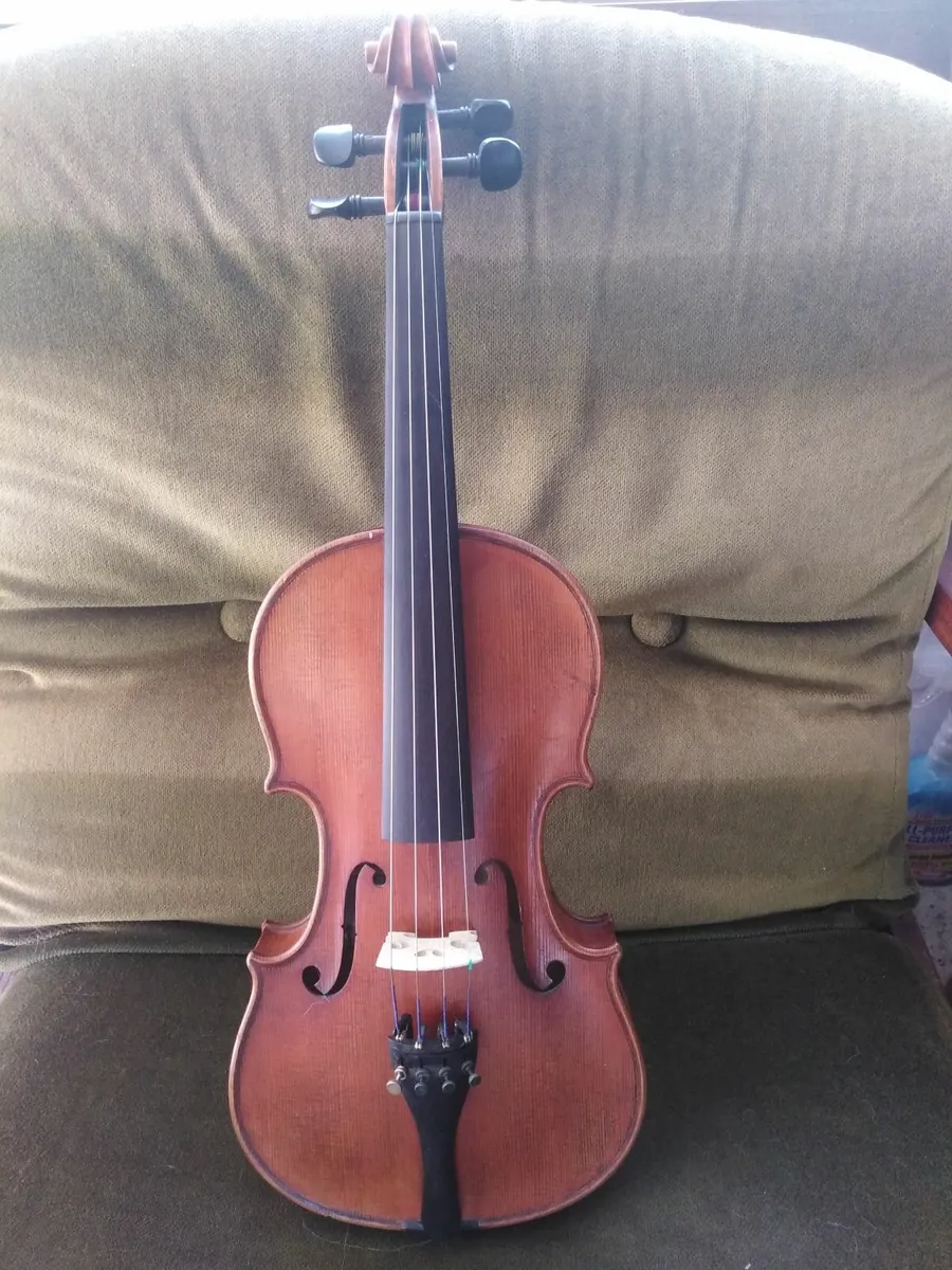 Veracini Full size violin by Hidersine - Image 1