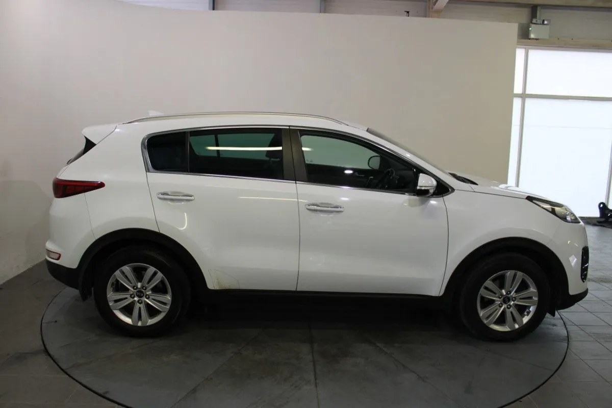 Kia Sportage 1.7 Platinum SAM - Image 3