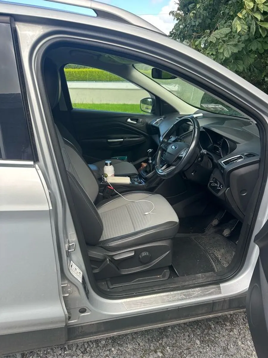 2017 Ford Kuga - Image 4