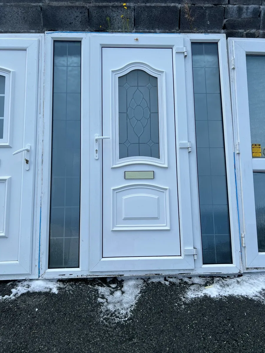 Pvc front door - Image 3