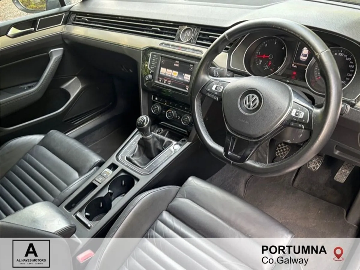 Volkswagen Passat Highline 1.6 TDI 120HP - Image 2