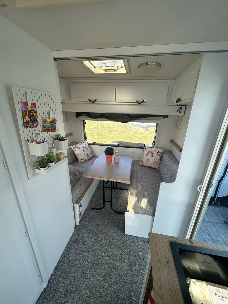 Lunar Quasar Caravan - Image 4