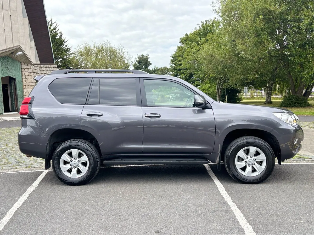 TOYOTA LANDCRUSIER LWB 2.8 COMMERCIAL - Image 3