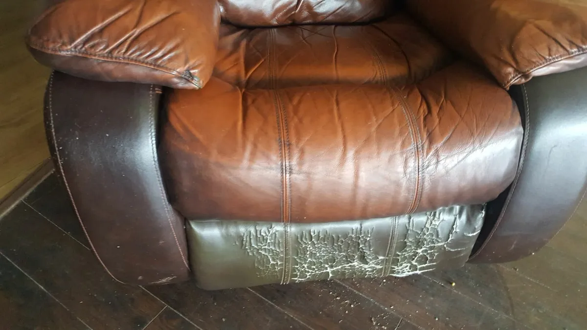 Armchair - Image 2