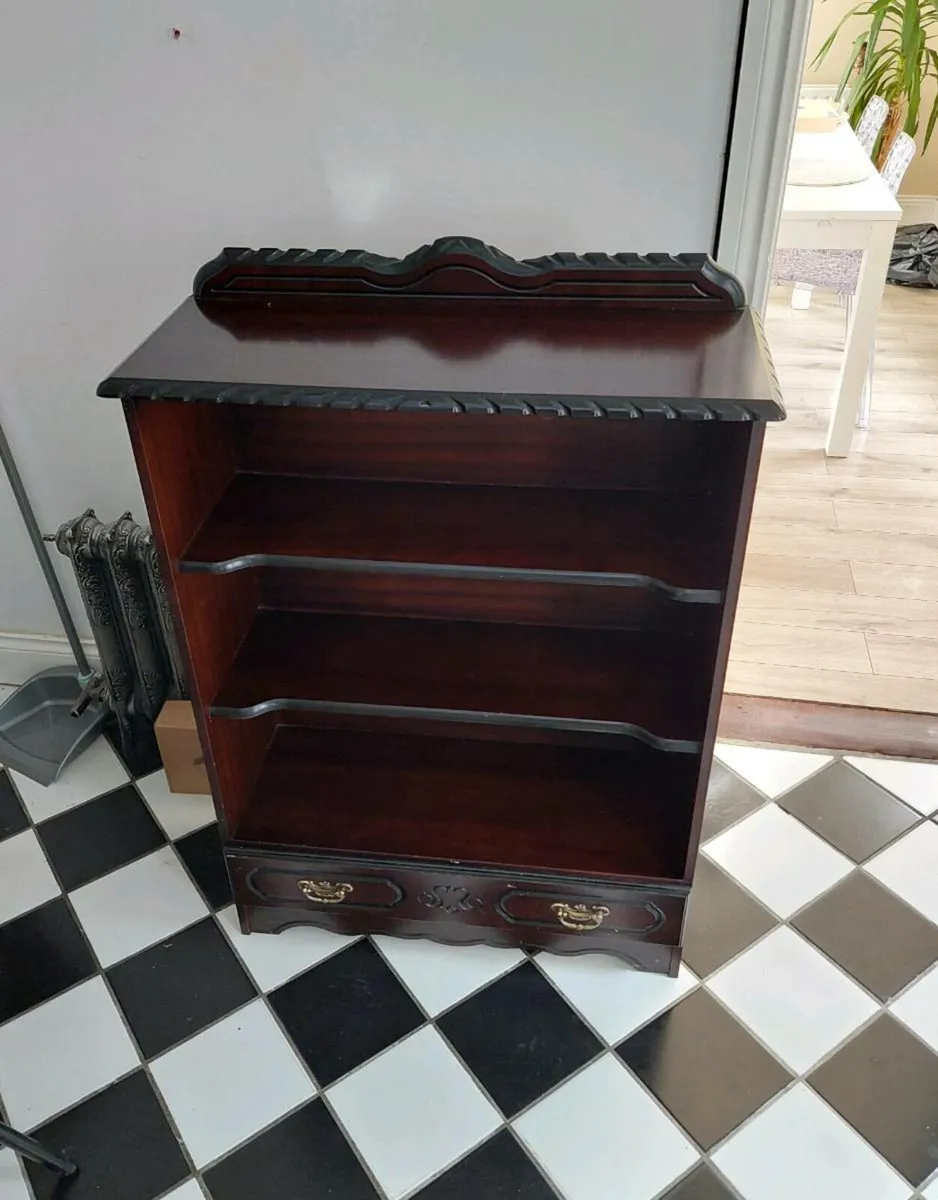 Mahogany bookcase - Image 2