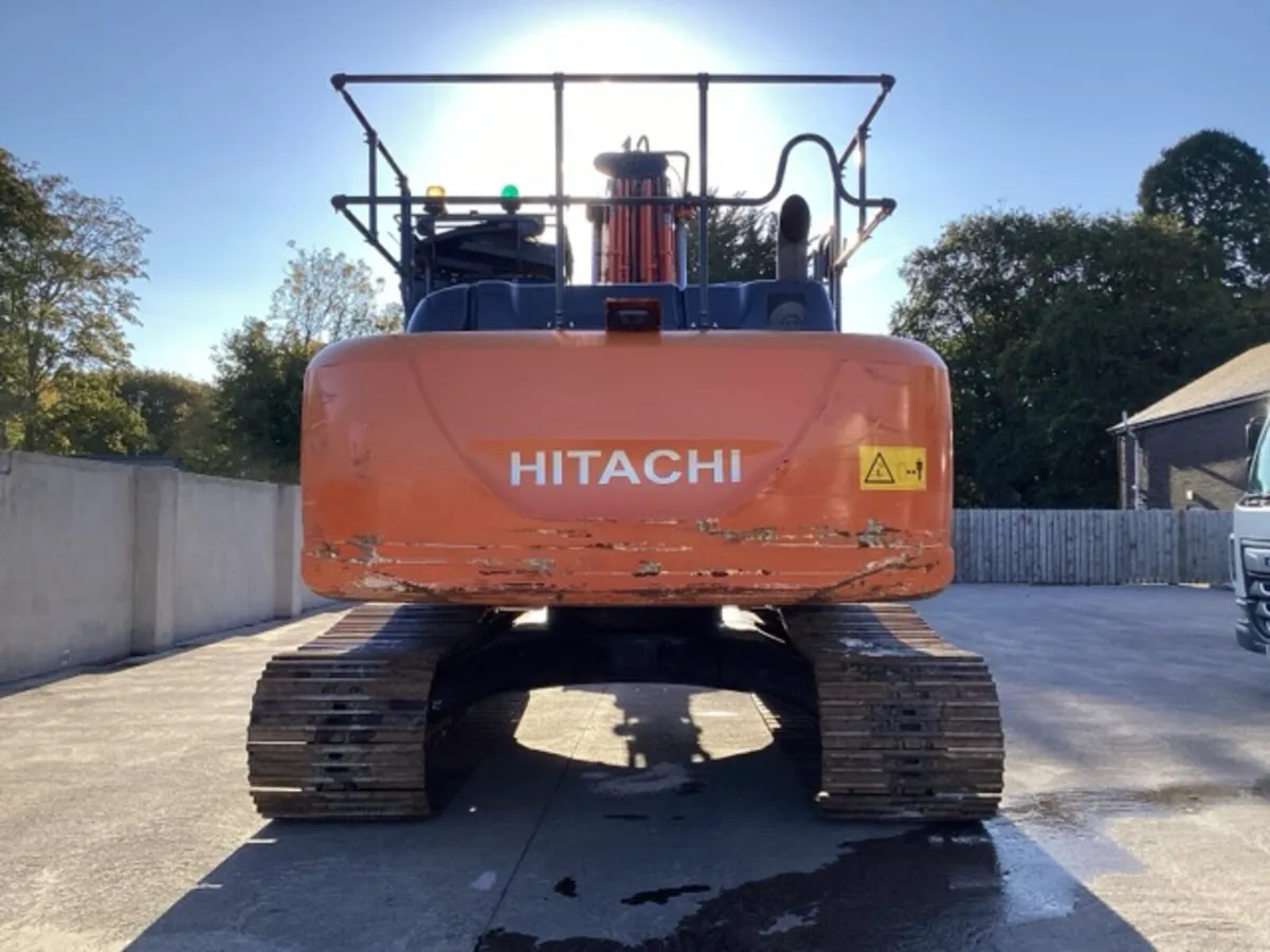 2018 Hitachi ZX250LC-6 Tracked Excavator - Image 3