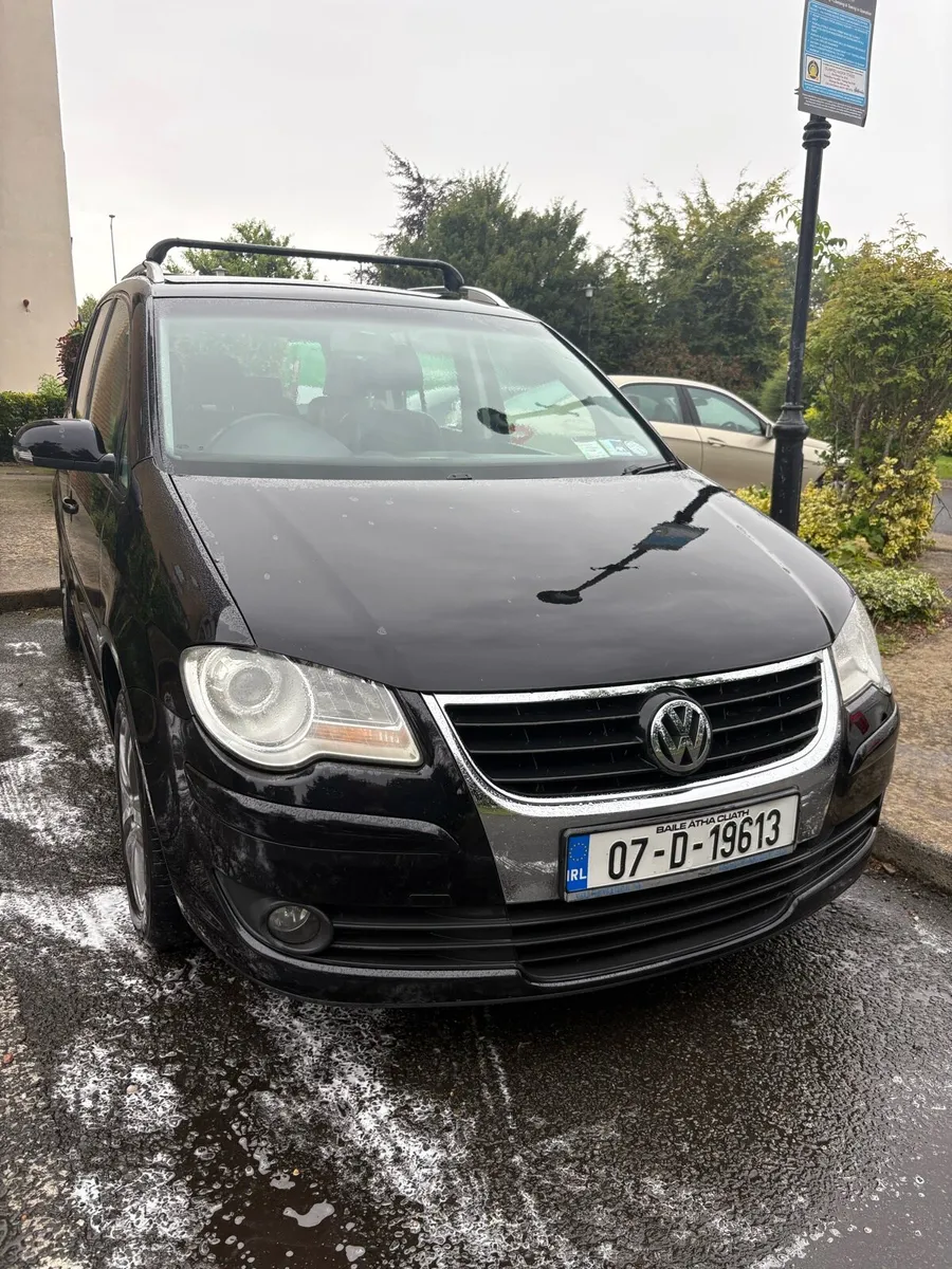 Vw Touran (7seater) - Image 1