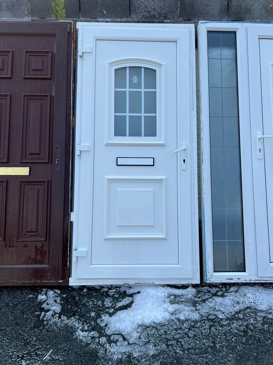 Pvc front door - Image 3