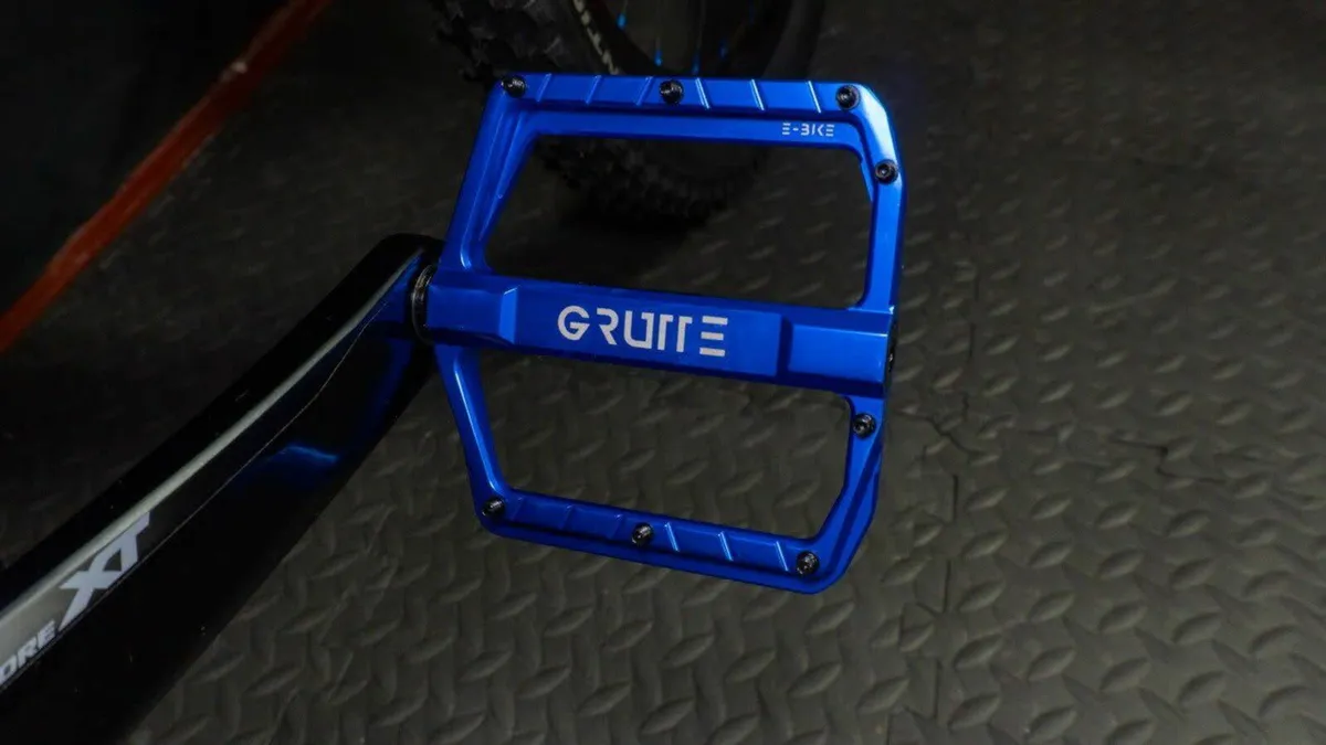 Carbon Bike - Image 3