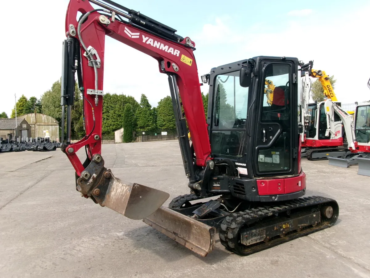 Yanmar VIO33 - Image 2