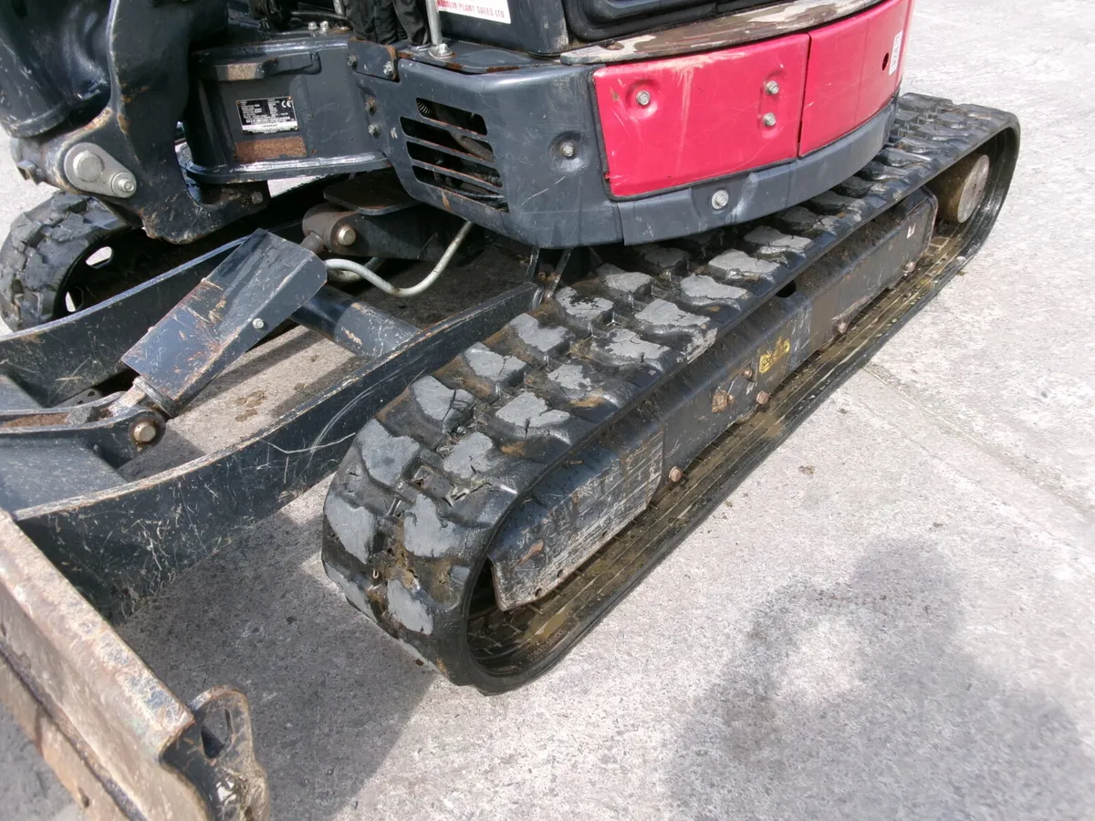 Yanmar VIO33 - Image 3