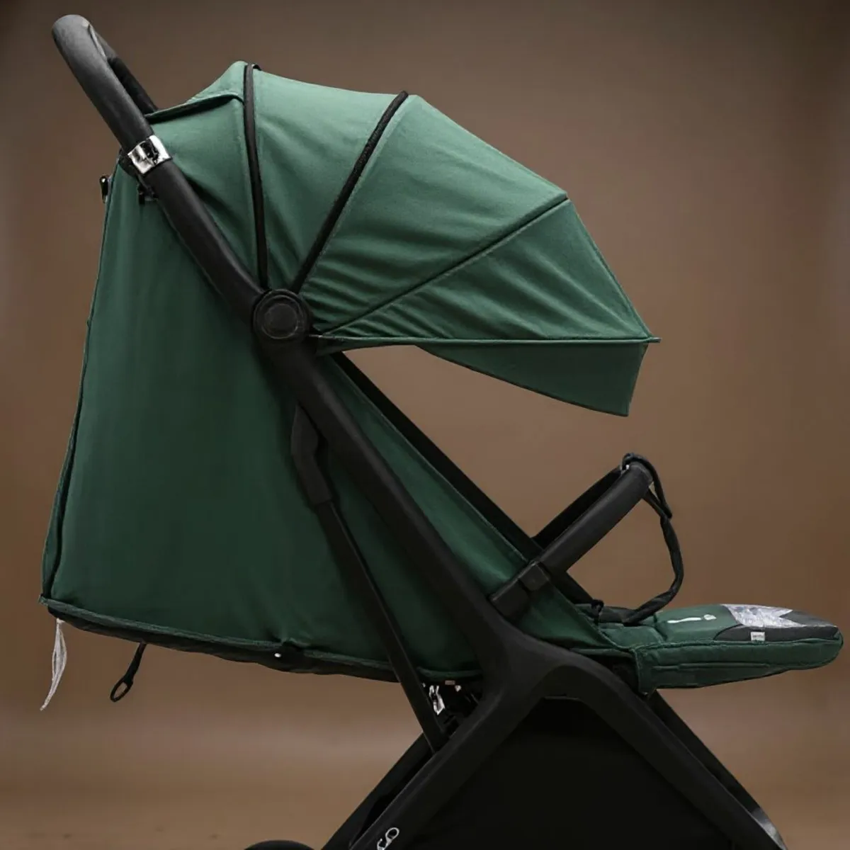 GO Compact Baby Stroller Up to 22KG Gravity Fold - Image 4