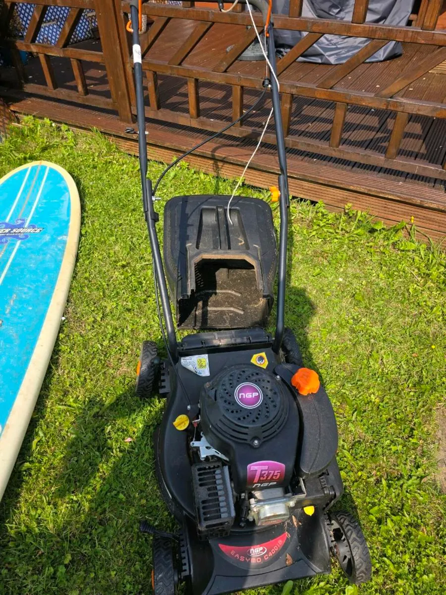 Lawn mower - Image 2