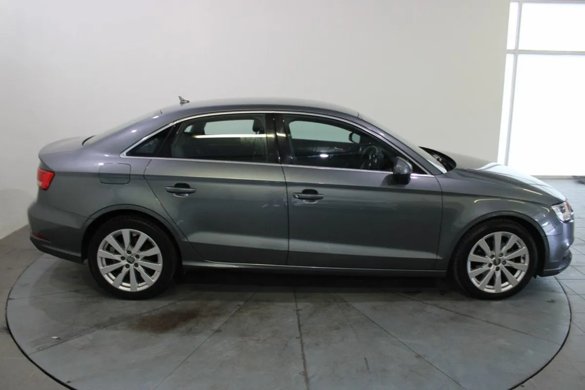 Audi A3 1.6tdi 110 SE - Image 4