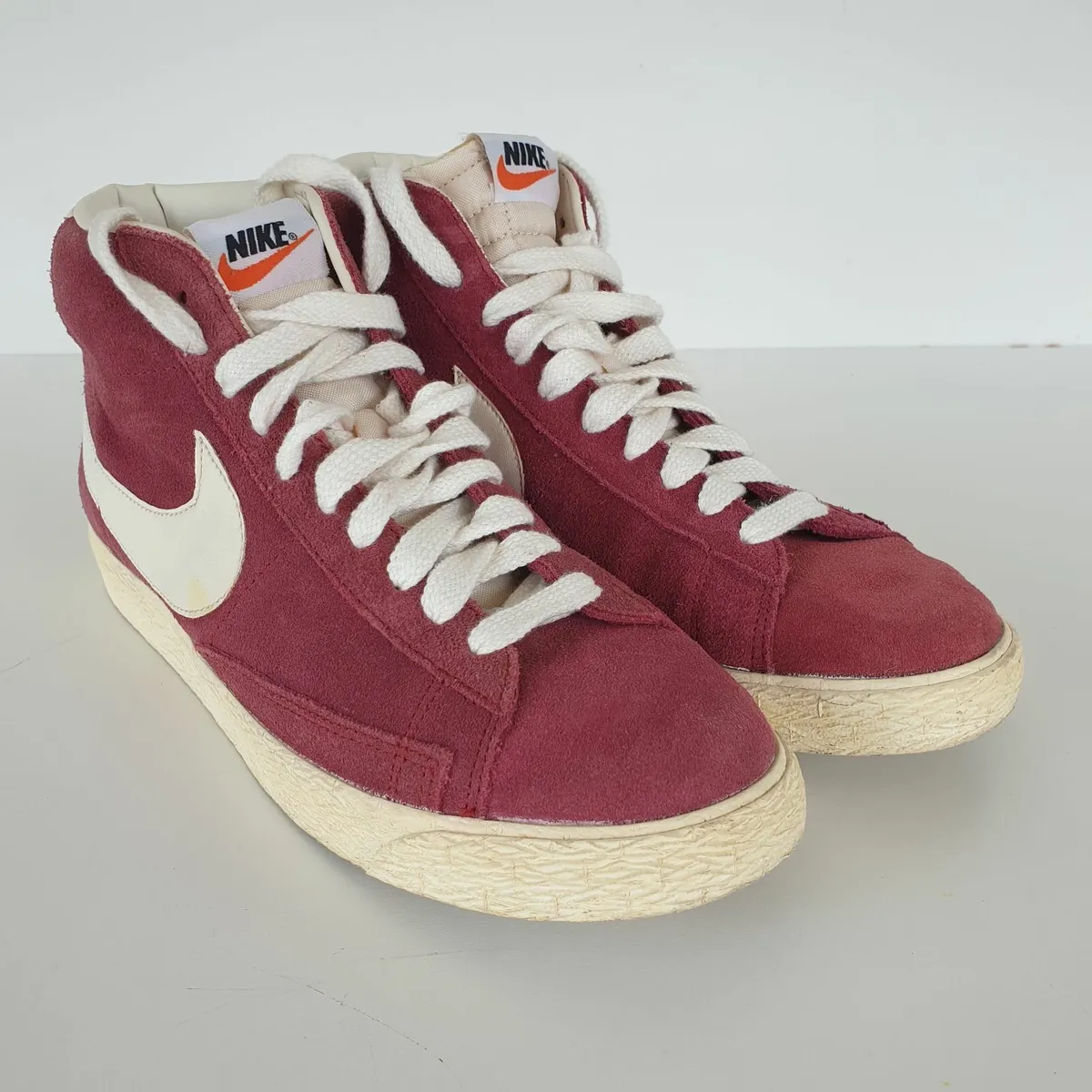 Nike blazer red suede trainers - Image 1