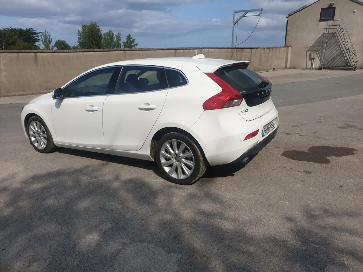Volvo V40 2016.Auto/R.CAMERA. - Image 4