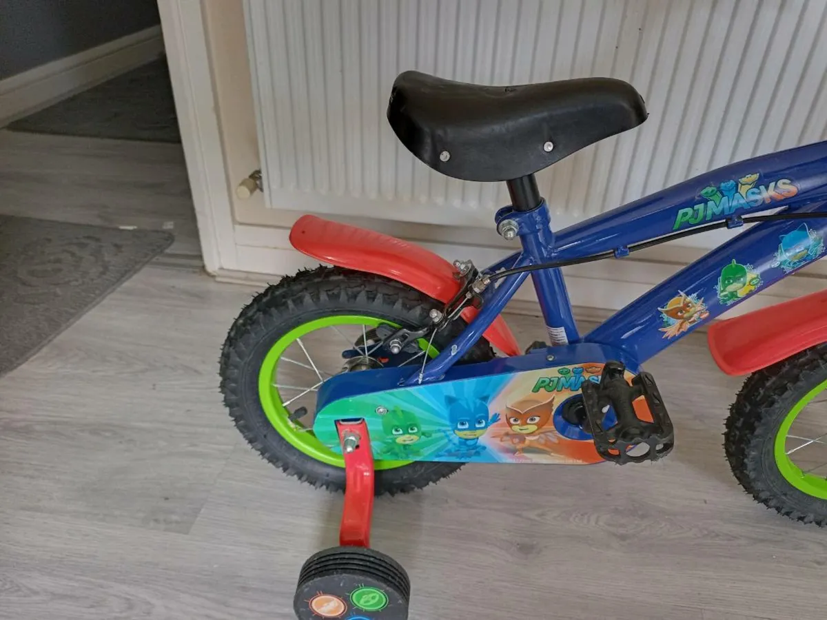 Kids pj mask bike size 12 inch wheels - Image 3