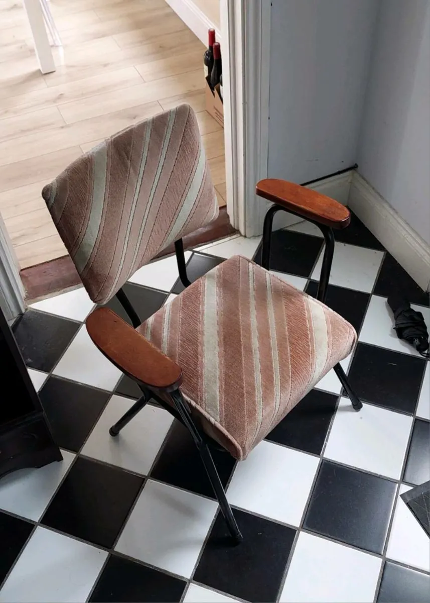 1950s armchair - Image 2