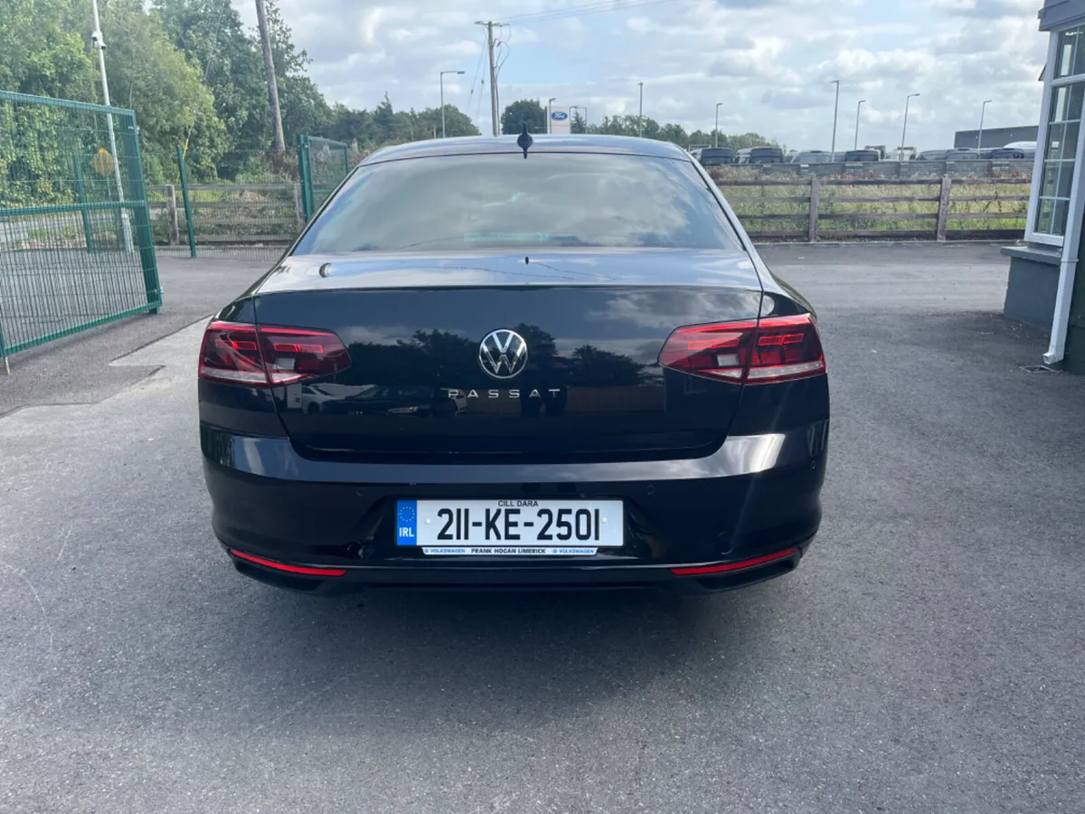 Volkswagen Passat 2.0 TDI 150BHP Business - Image 3